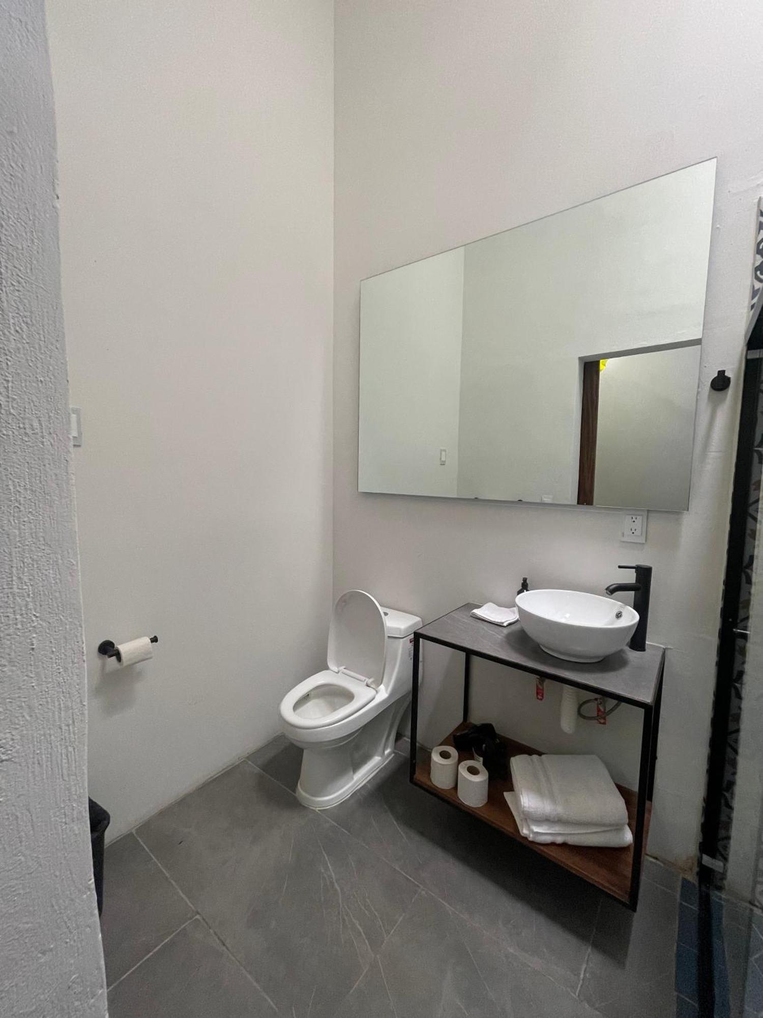 Quinta La Perla Vandrarhem Guadalajara Exteriör bild
